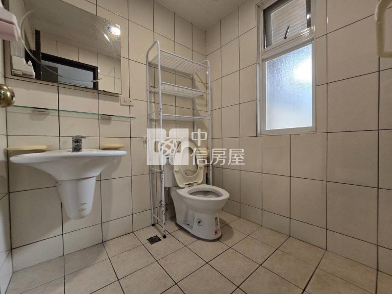 【奔馳】總督府漂亮透天別墅房屋室內格局與周邊環境