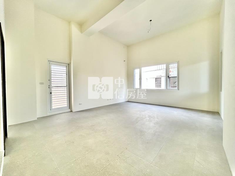 邊間電梯3車大別墅房屋室內格局與周邊環境