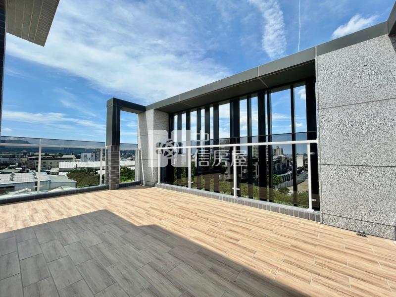 邊間電梯3車大別墅房屋室內格局與周邊環境