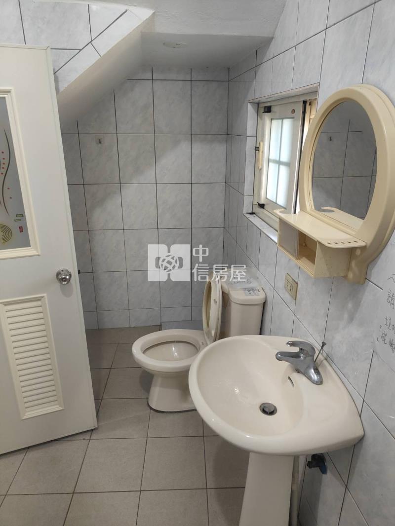 正中壢市中心1樓+2樓房屋室內格局與周邊環境