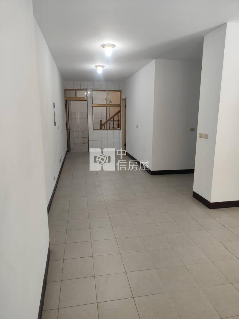 正中壢市中心1樓+2樓房屋室內格局與周邊環境