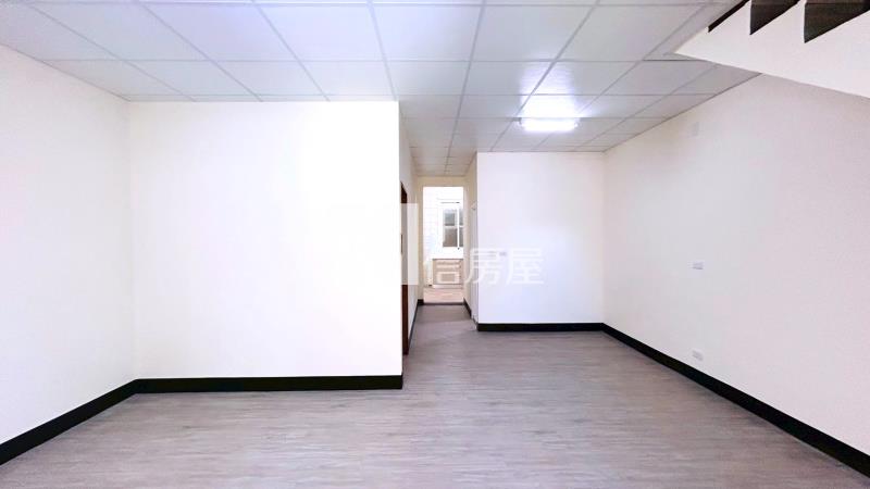 A1-109近大潤發舒心別墅房屋室內格局與周邊環境