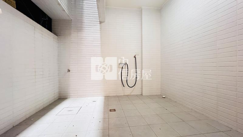 林園全新時尚兩房房屋室內格局與周邊環境