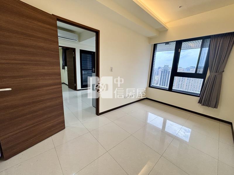 ㊣七期博克萊．俯瞰雙公園2房+平車房屋室內格局與周邊環境