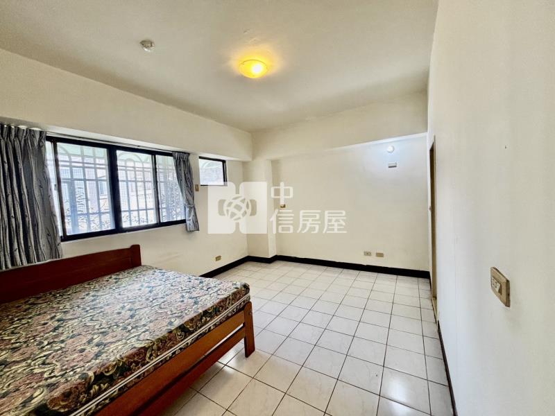 幸福小城1樓雙車位房屋室內格局與周邊環境