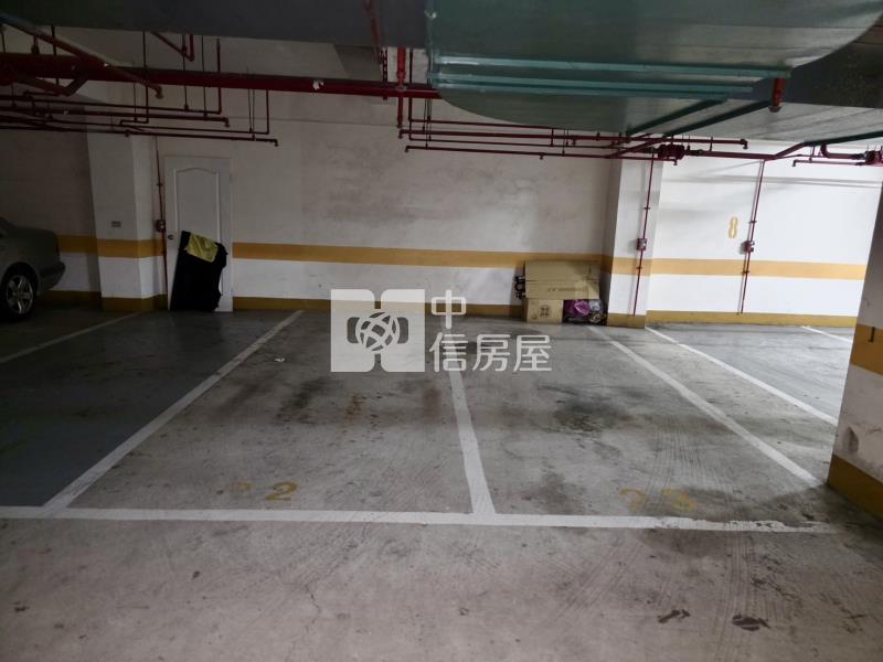 幸福小城1樓雙車位房屋室內格局與周邊環境