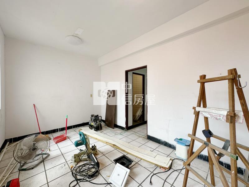 近楊梅火車站.水美國小低總價透天房屋室內格局與周邊環境