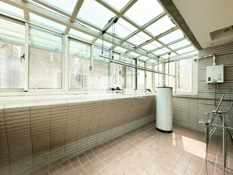 藝文雙車透天房屋室內格局與周邊環境