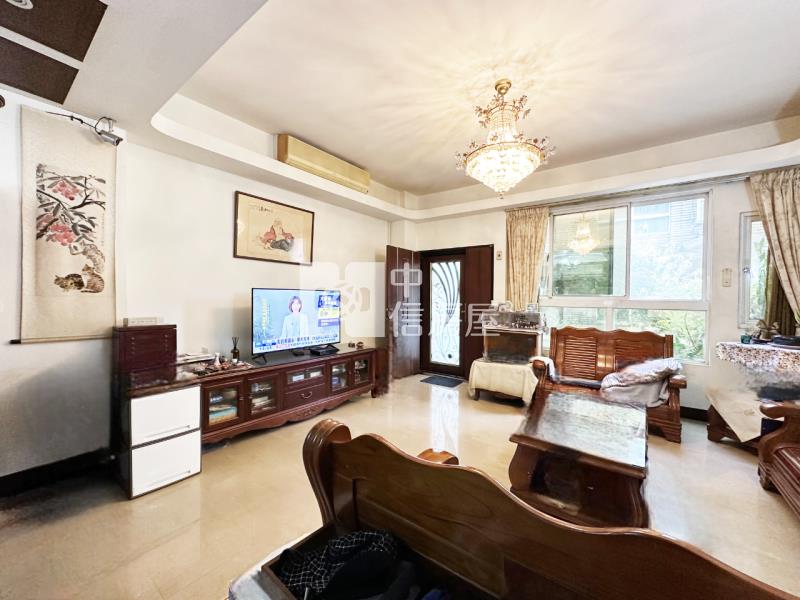 藝文雙車透天房屋室內格局與周邊環境