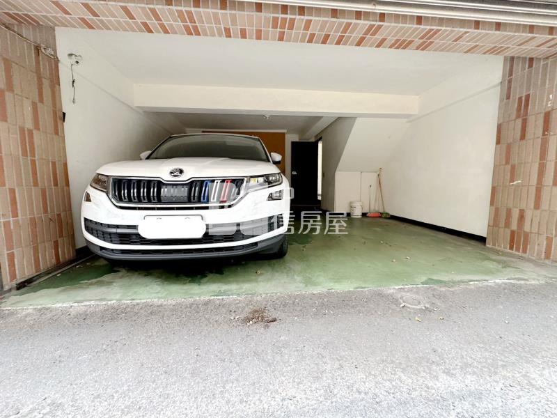 金陵華城雙車位超大美別墅房屋室內格局與周邊環境