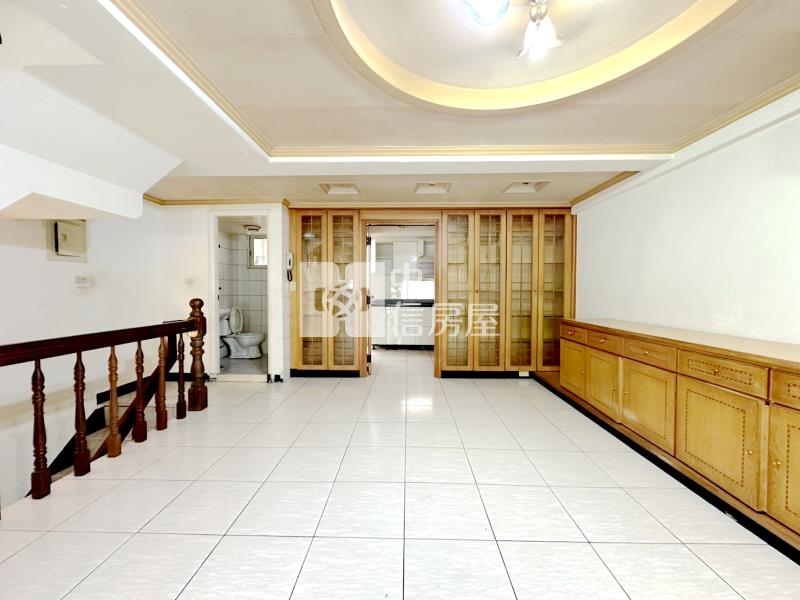 金陵華城雙車位超大美別墅房屋室內格局與周邊環境