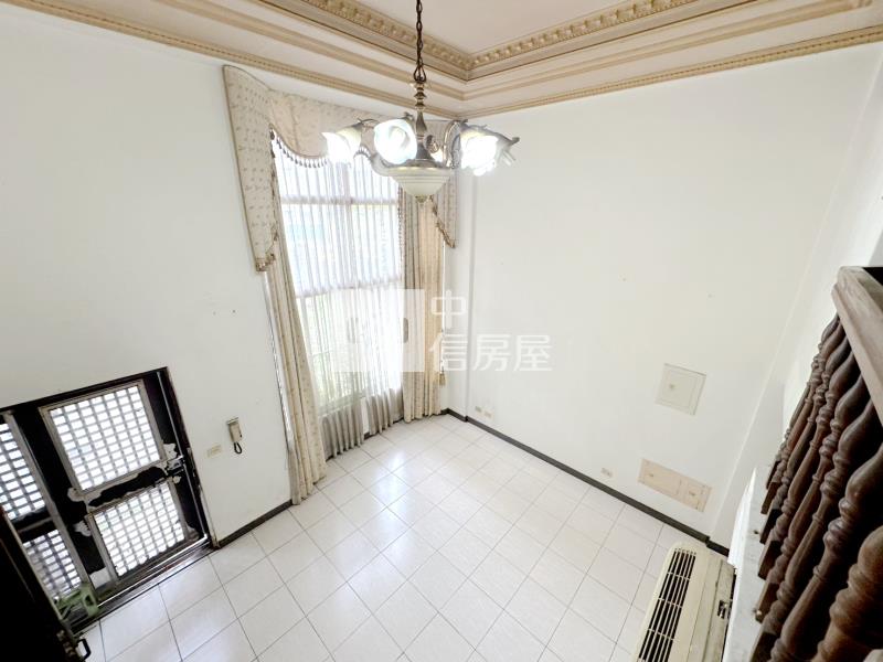 金陵華城雙車位超大美別墅房屋室內格局與周邊環境