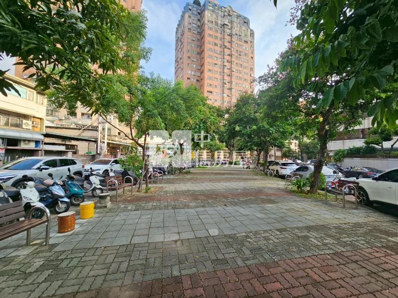 北區明星學區麗園道店面房屋室內格局與周邊環境