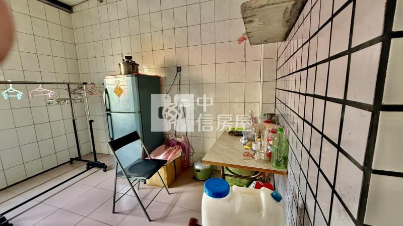 潮州8套房店住房屋室內格局與周邊環境