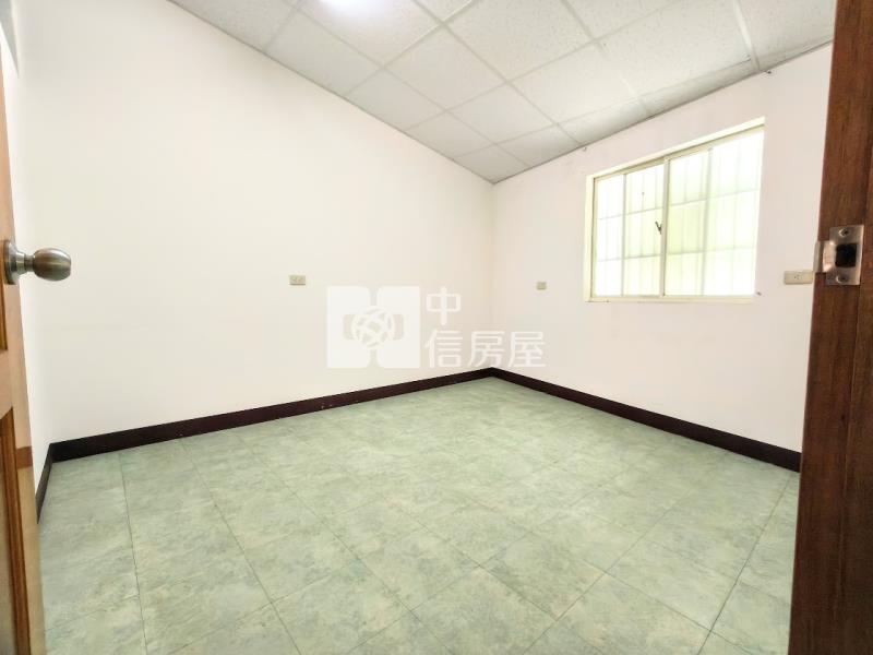 太平*中華國小*大地坪.大面寬透天.好停車房屋室內格局與周邊環境