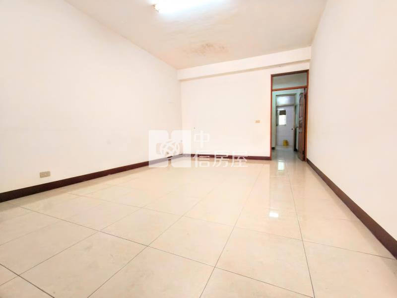 太平*中華國小*大地坪.大面寬透天.好停車房屋室內格局與周邊環境