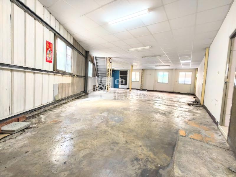 太平*中華國小*大地坪.大面寬透天.好停車房屋室內格局與周邊環境