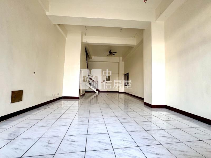 斗六水岸公園旁1-2F店住