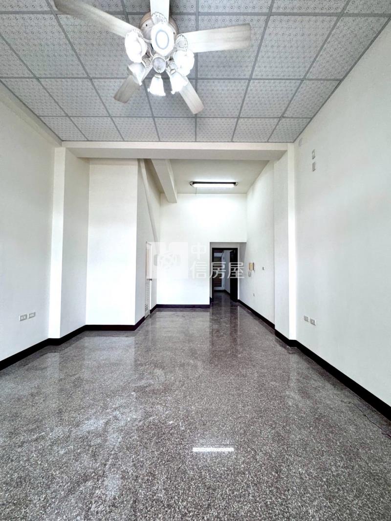 斗南新庄輕屋齡別墅房屋室內格局與周邊環境