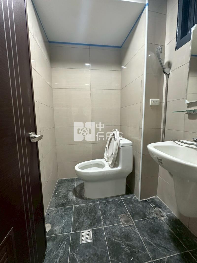 新屋超優質3套房透天房屋室內格局與周邊環境