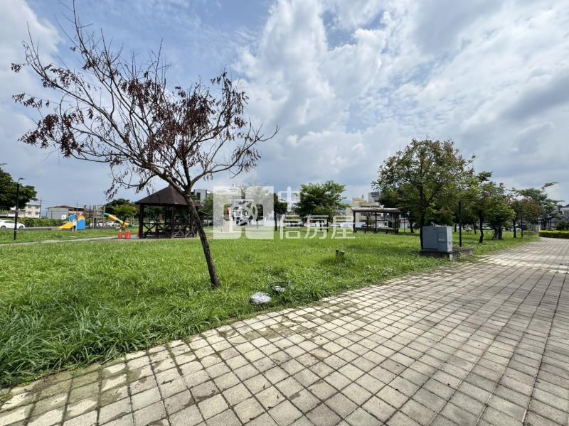 內埔公園大地坪雙車墅房屋室內格局與周邊環境