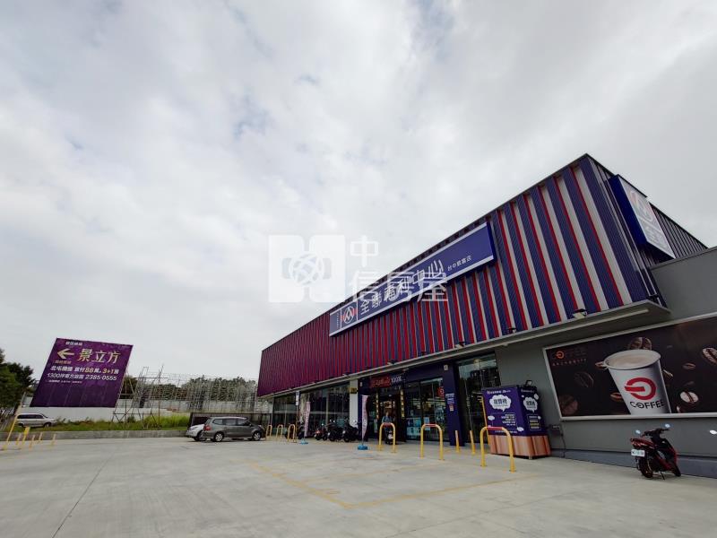 好市多旁大地坪大面寬雙車別墅（專任）房屋室內格局與周邊環境