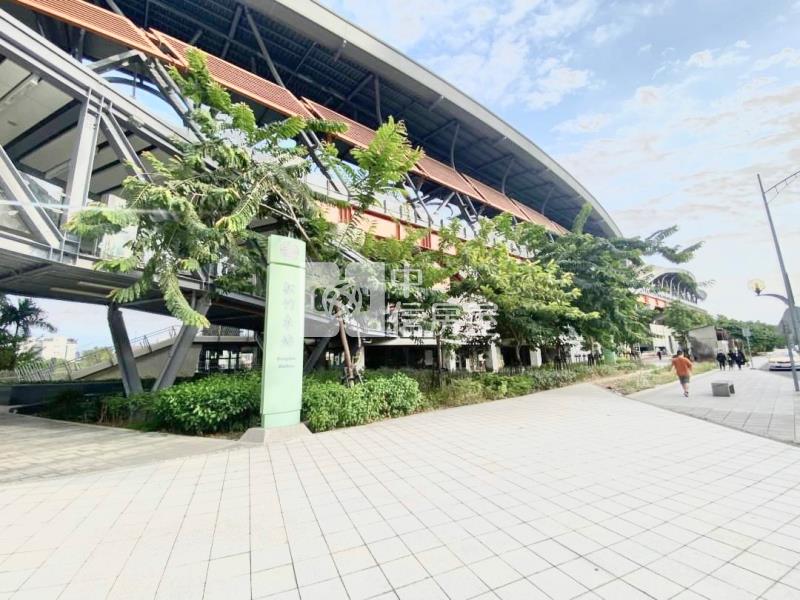 好市多旁大地坪大面寬雙車別墅（專任）房屋室內格局與周邊環境