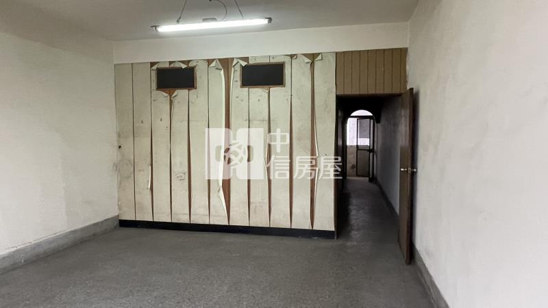 台中大里透天店面(141)房屋室內格局與周邊環境