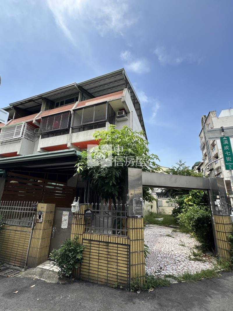 文心捷運站角間大別墅房屋室內格局與周邊環境