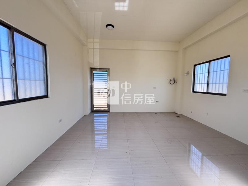 新屋【大庄路】資材室~近農改場房屋室內格局與周邊環境