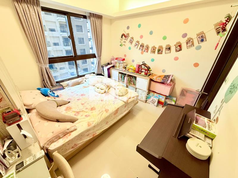 專任!東區精裝大3房視野戶房屋室內格局與周邊環境