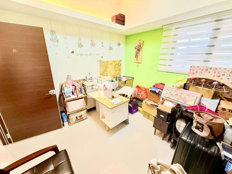 專任!東區精裝大3房視野戶房屋室內格局與周邊環境