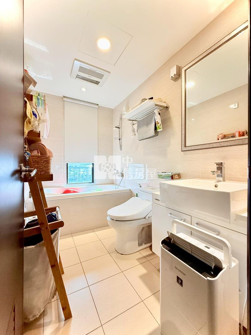 專任!東區精裝大3房視野戶房屋室內格局與周邊環境