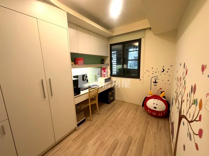 十期輕屋齡三房平車房屋室內格局與周邊環境