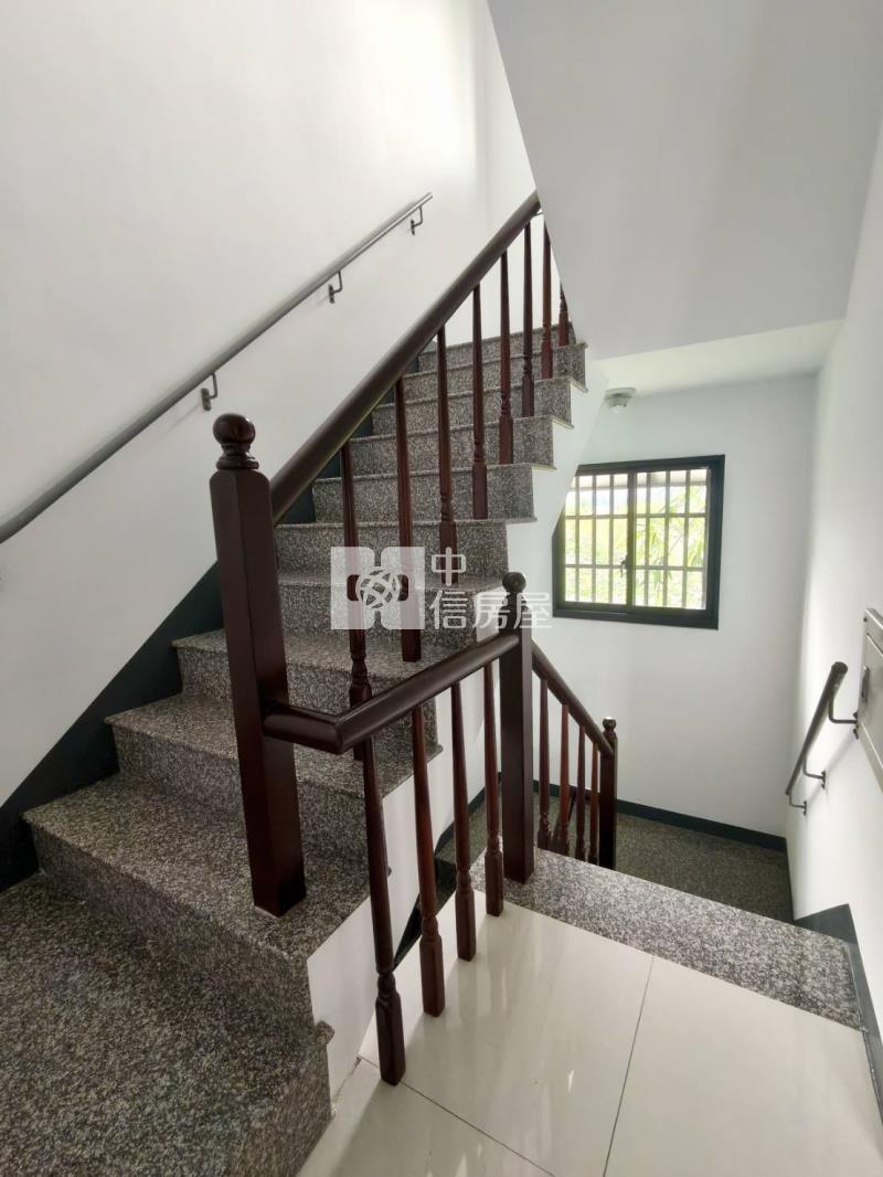 古坑學區獨棟電梯別墅房屋室內格局與周邊環境