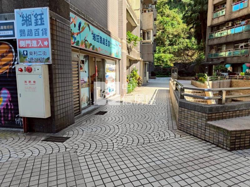●九如全家旁店面房屋室內格局與周邊環境