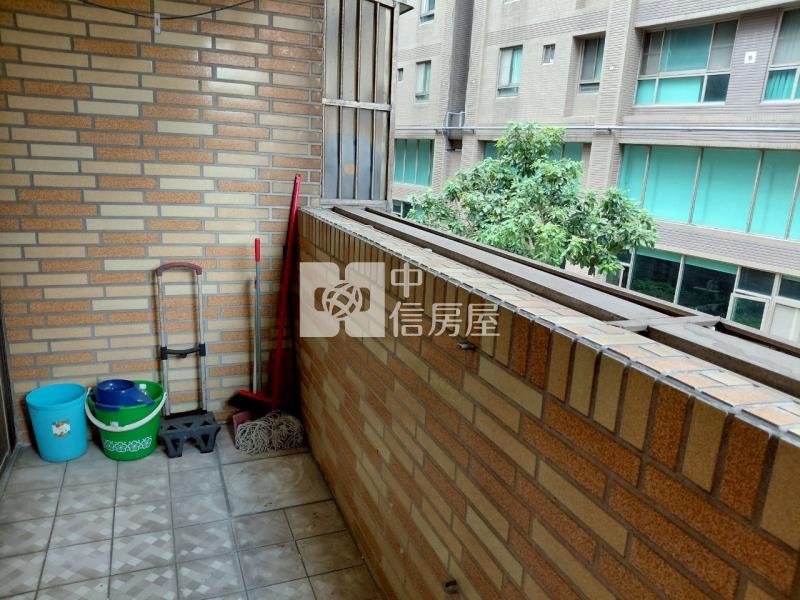 八德交流道旁二房電梯華廈房屋室內格局與周邊環境