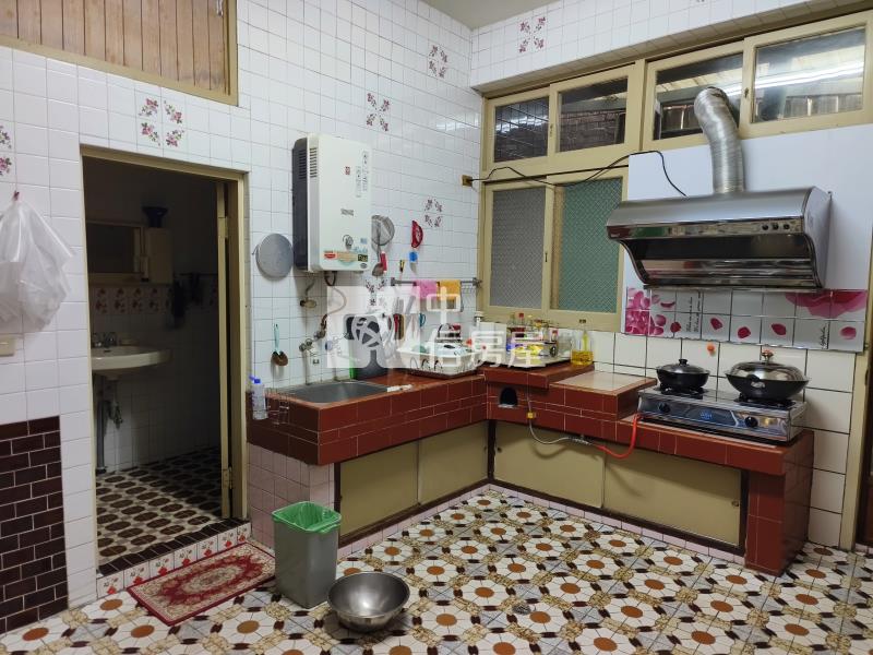 造橋孝親美透天房屋室內格局與周邊環境