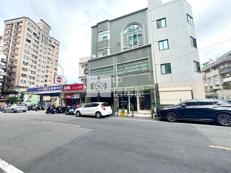 【新世紀】忠福商圈九米雙面寬電梯透店房屋室內格局與周邊環境