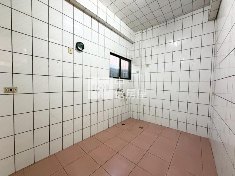 歸仁6房超俗透天房屋室內格局與周邊環境