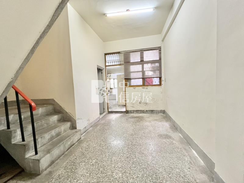 北屯路56巷活路透天房屋室內格局與周邊環境
