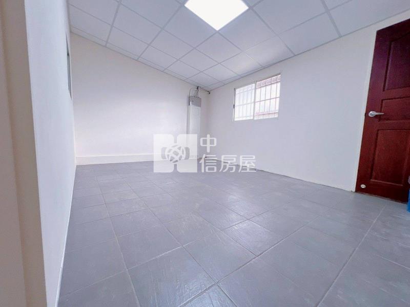 富岡國中門前停車透天房屋室內格局與周邊環境