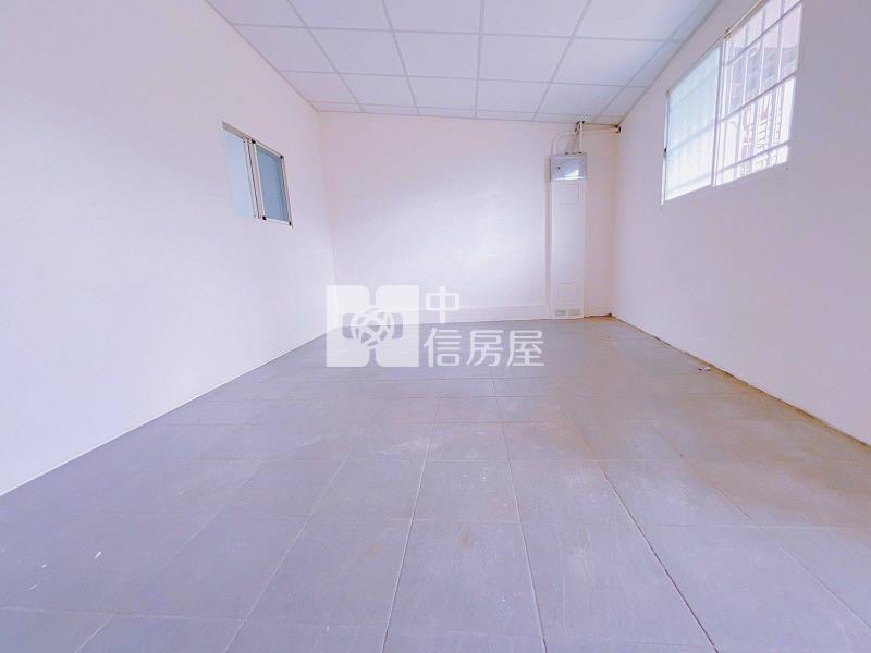 富岡國中門前停車透天房屋室內格局與周邊環境