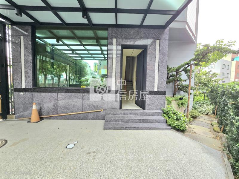 陳平國小獨棟電梯別墅房屋室內格局與周邊環境