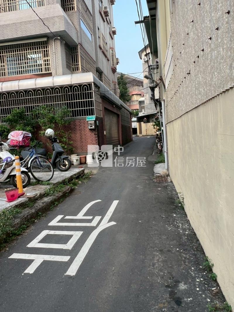 近台南公園、二中雙面臨路美建地房屋室內格局與周邊環境