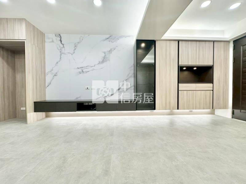 中壢遠東商圈旁漂亮整新店面住家房屋室內格局與周邊環境