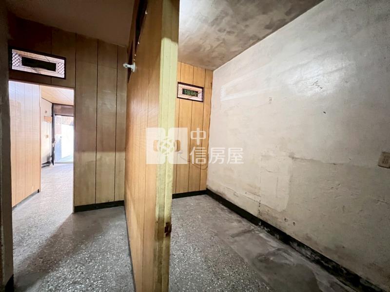 龍岡圓環7房大透天房屋室內格局與周邊環境
