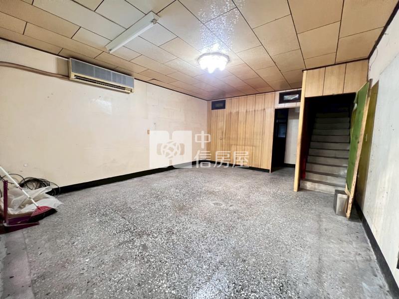 龍岡圓環7房大透天房屋室內格局與周邊環境