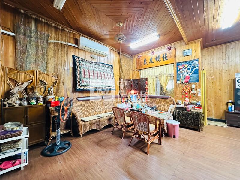 屏基大面寬孝親車墅房屋室內格局與周邊環境