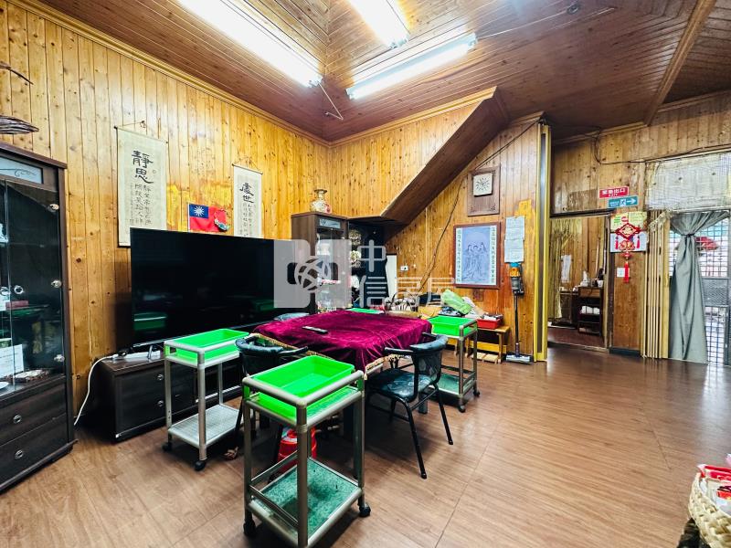 屏基大面寬孝親車墅房屋室內格局與周邊環境